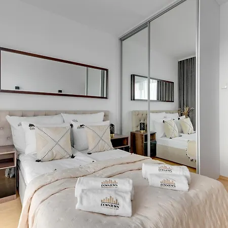 Nad Stawem By Downtown Apartmán